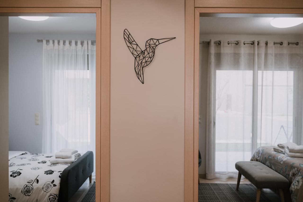 Apartment Pleasure ι